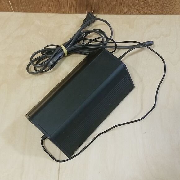 AC Power Supply Adapter 12V DC 1.0A - Picture 2 of 7